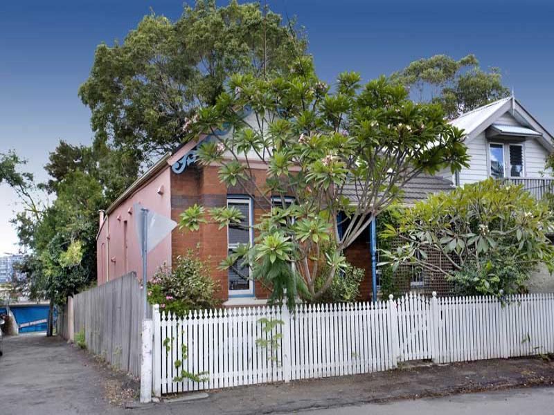 Photo #1: 10 Vincent Street, Balmain East - Sold by Coopers Agency