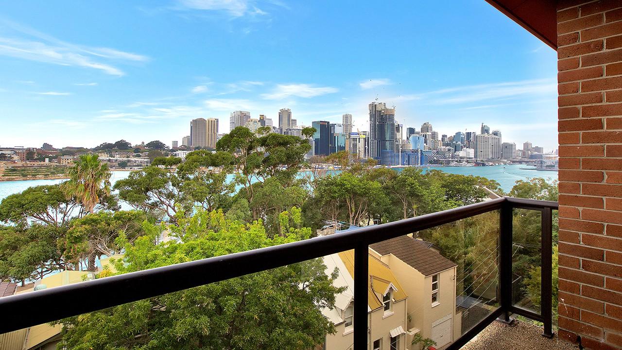 Photo #2: 16/2 Pearson Street, Balmain East - Leased by Coopers Agency