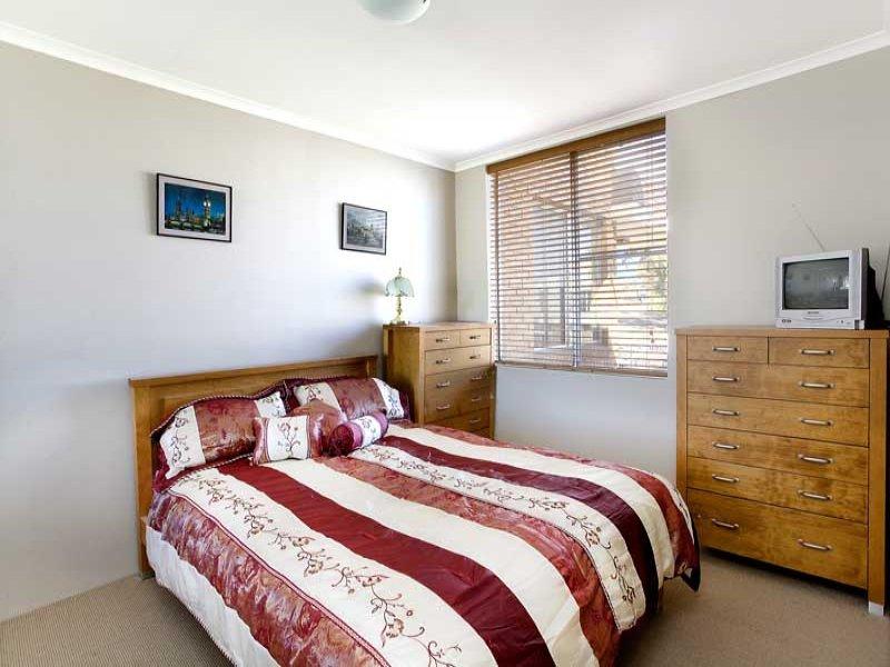 Photo #3: 6/295 Lilyfield Road, Lilyfield - Sold by Coopers Agency