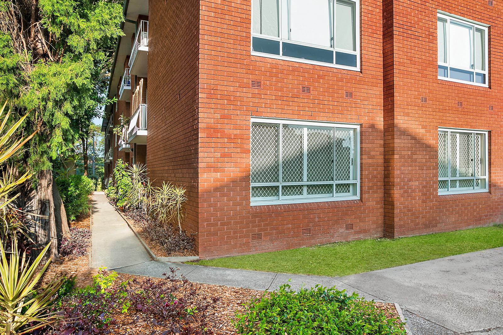 Photo #5: 5/27 Wharf Road, Gladesville - Sold by Coopers Agency