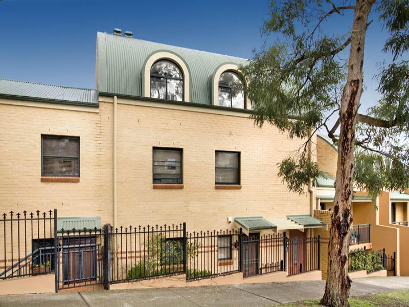 Photo #1: 94/8 Water Street, Birchgrove - Sold by Coopers Agency