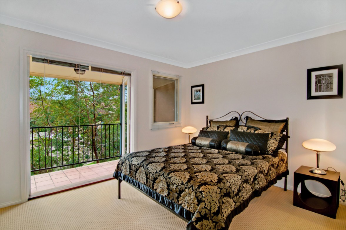 Photo #5: 1/130 William Street, Leichhardt - Sold by Coopers Agency