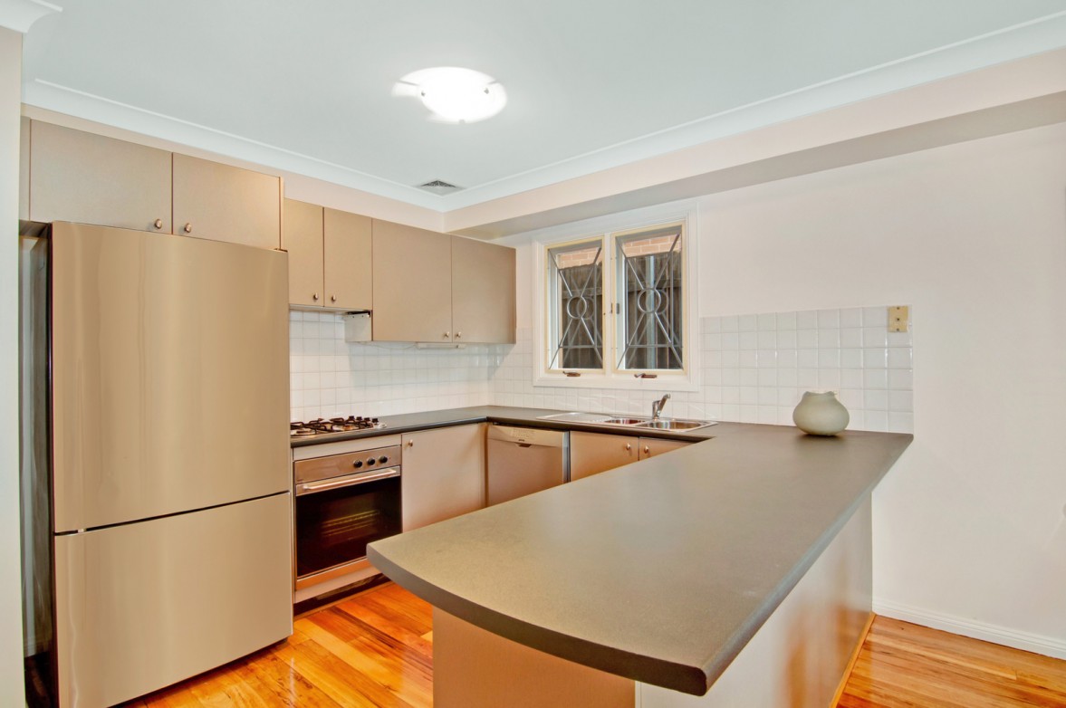 Photo #8: 1/130 William Street, Leichhardt - Sold by Coopers Agency