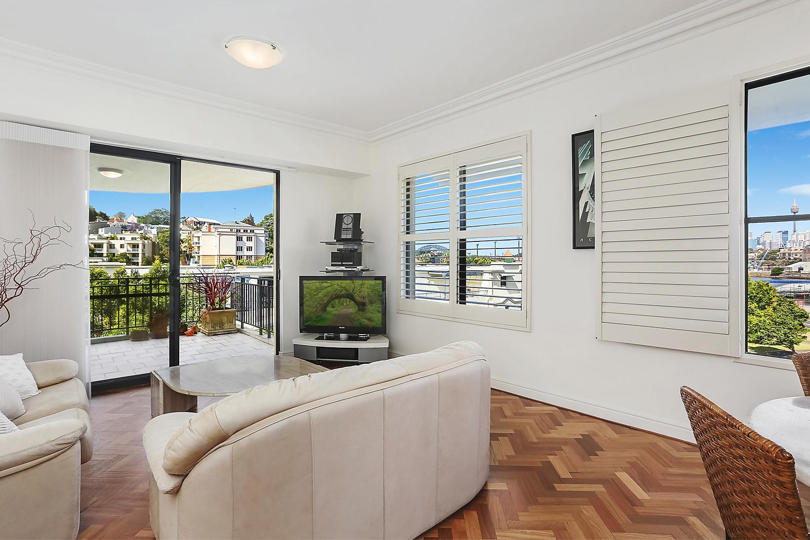 Photo #4: A10,1 Buchanan Street, Balmain - Sold by Coopers Agency