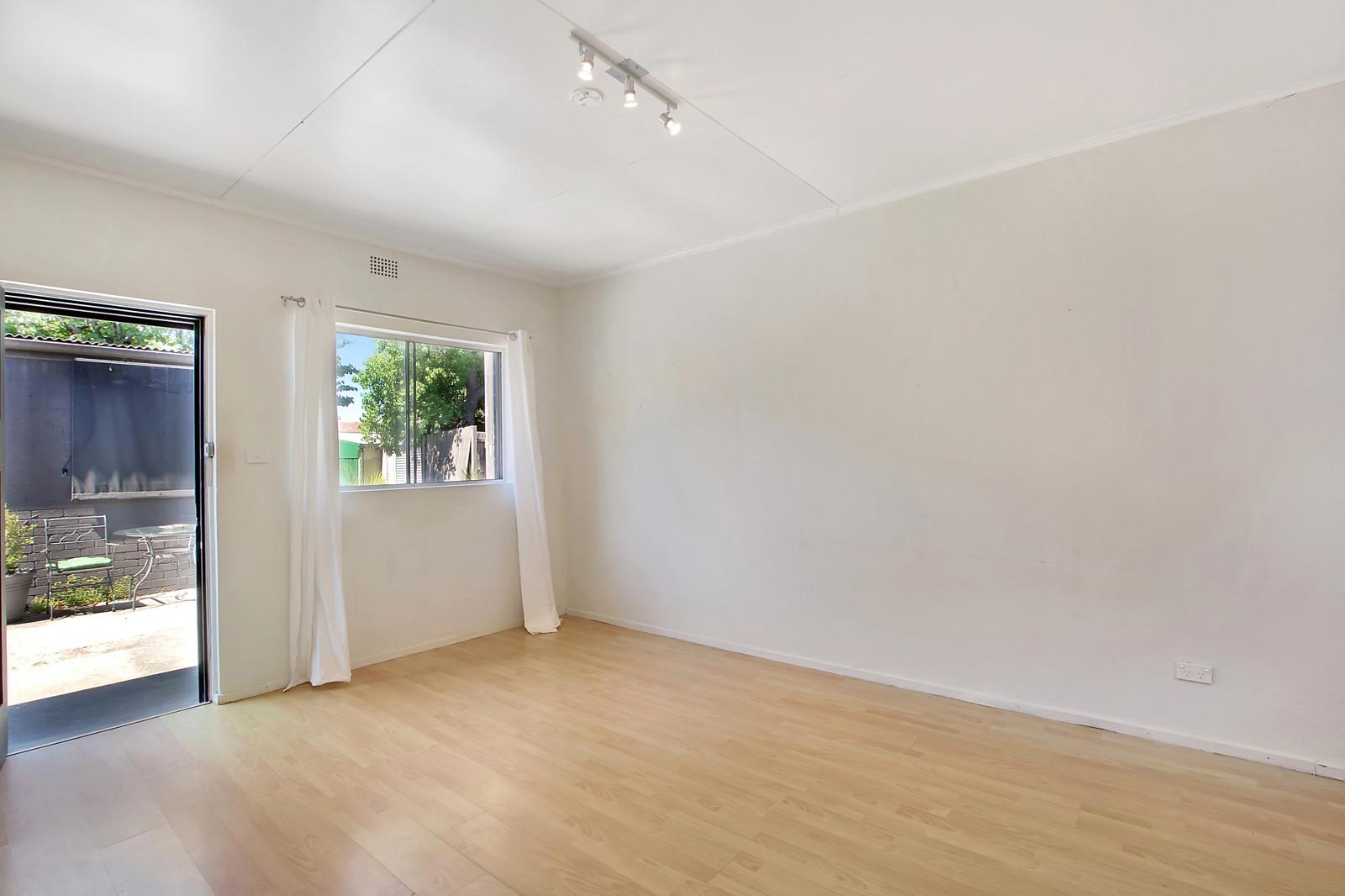 Photo #12: 9 Adolphus Street, Balmain - Sold by Coopers Agency