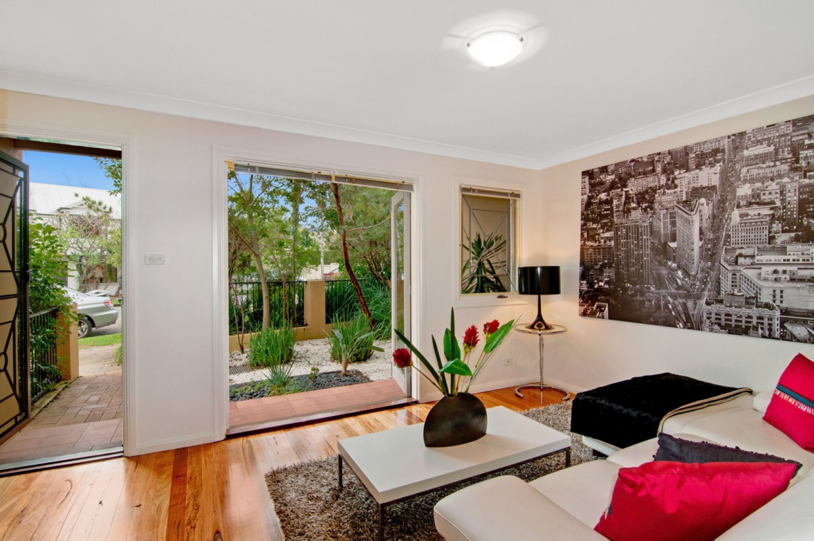 Photo #3: 1/130 William Street, Leichhardt - Sold by Coopers Agency