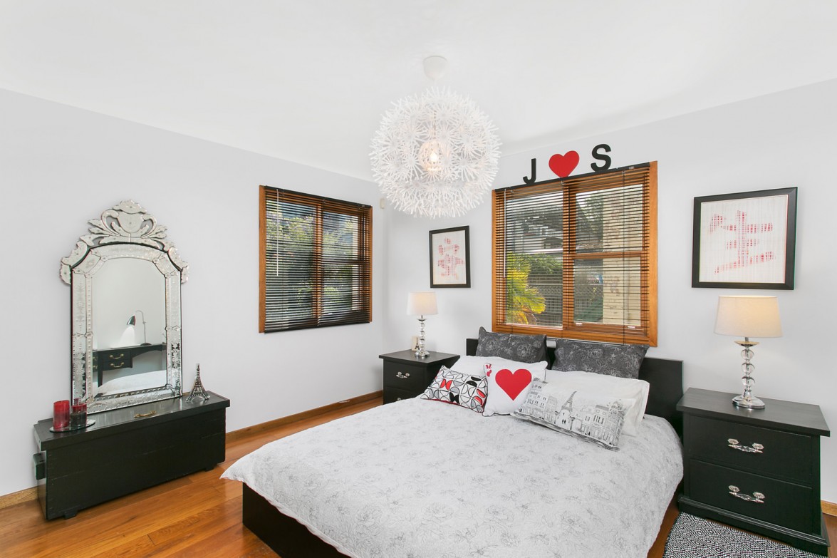 Photo #7: 4 Batty Street, Rozelle - Sold by Coopers Agency