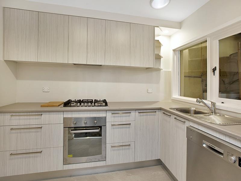 Photo #3: 18 Datchett Sreet, Balmain East - Leased by Coopers Agency