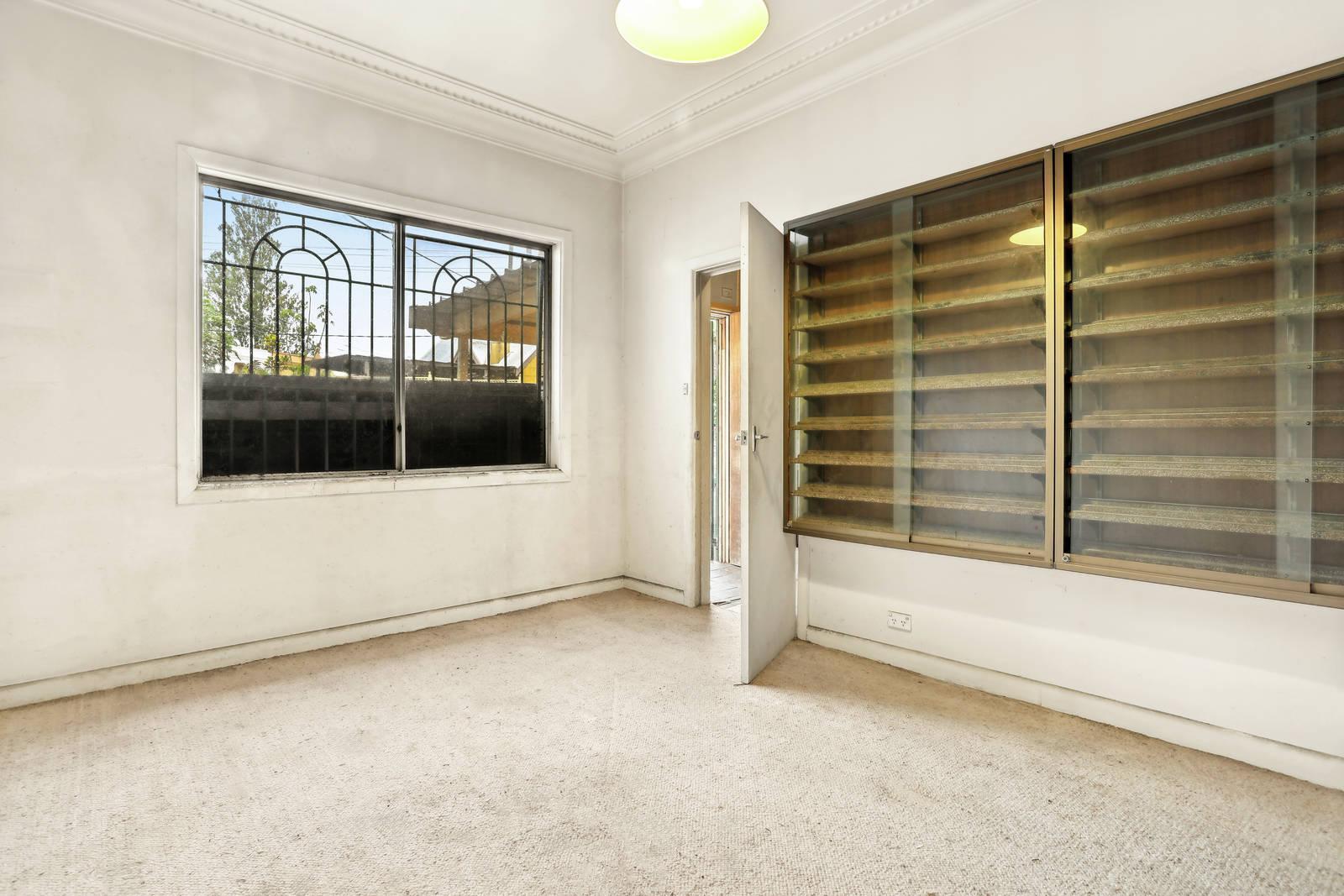 Photo #4: 153 Beattie Street, Balmain - Sold by Coopers Agency