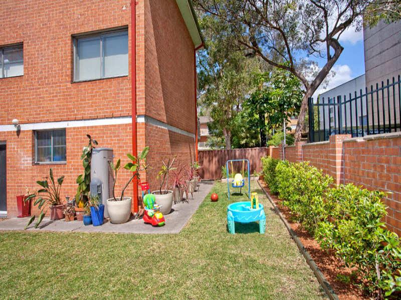 Photo #5: 10/56 Sloane Street, Summer Hill - Sold by Coopers Agency