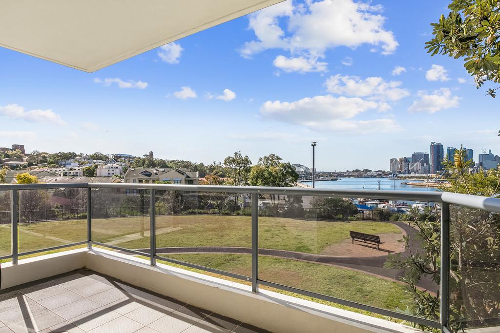 Photo #8: 27/1 Batty Street, Balmain - Leased by Coopers Agency