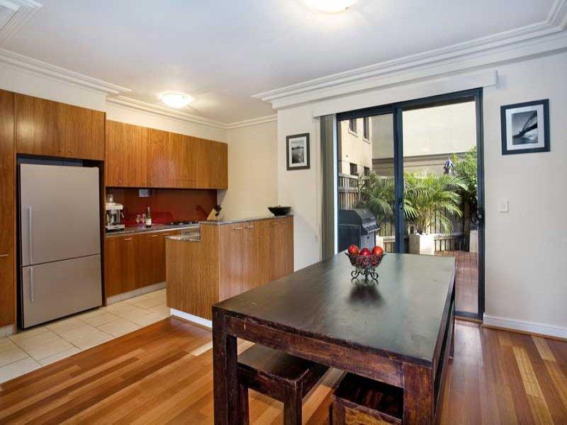 Photo #3: D9/1 Buchanan Street, Balmain - Sold by Coopers Agency