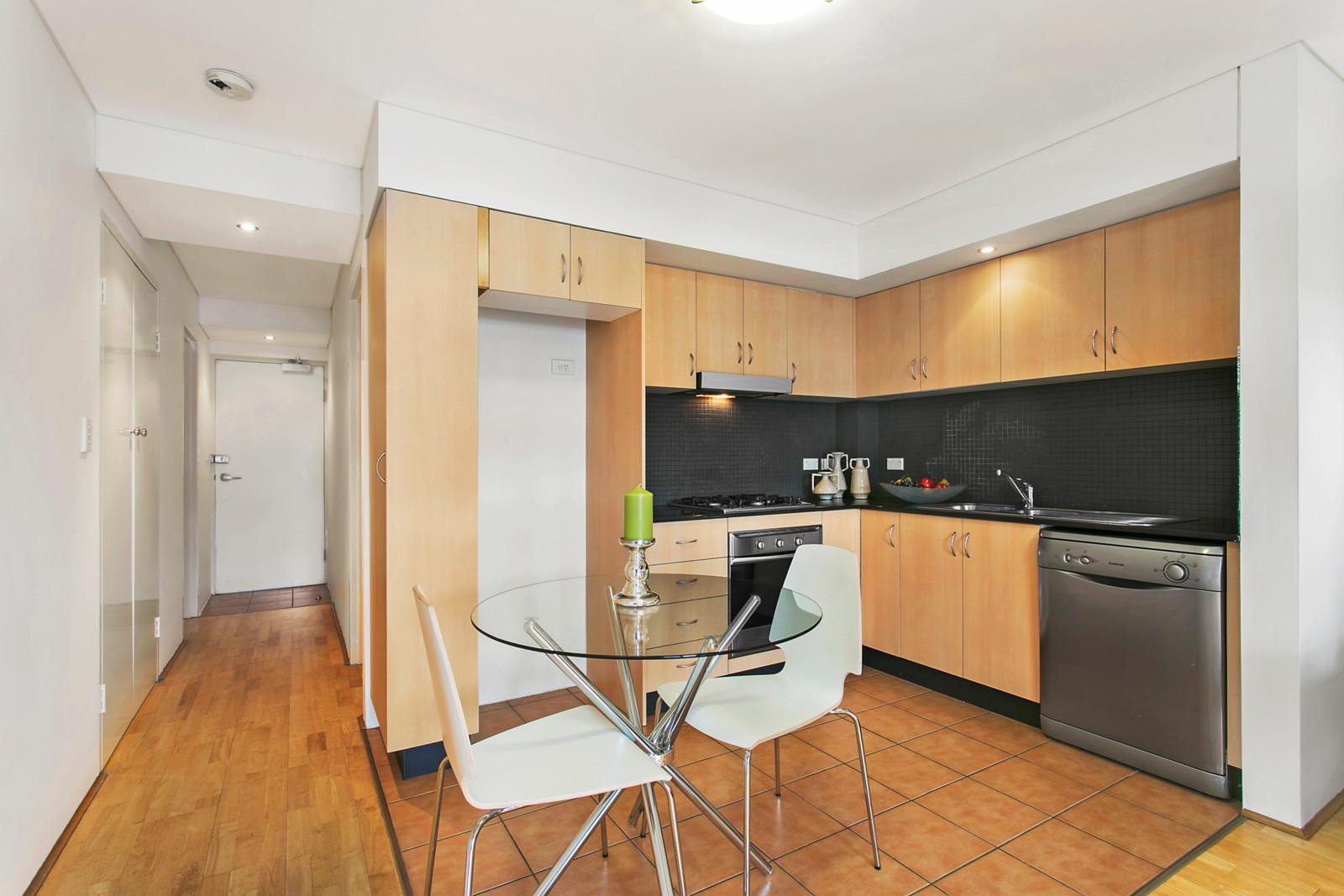 Photo #3: 9/56 Church Street, Camperdown - Sold by Coopers Agency