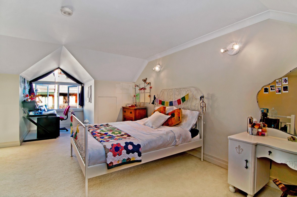 Photo #8: 27/57 Hereford Street, Glebe - Sold by Coopers Agency