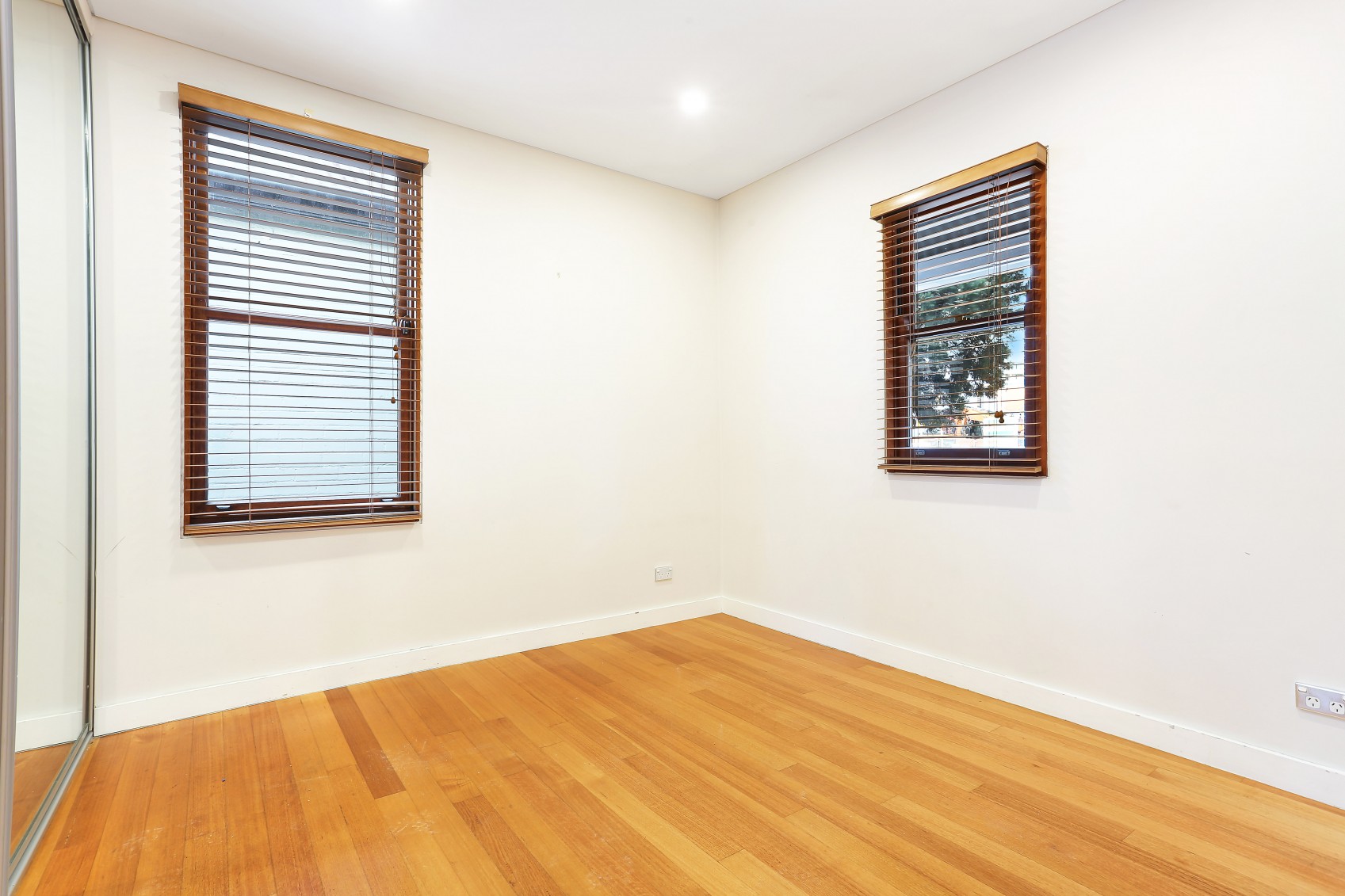 Photo #5: 46 Waterloo Street, Rozelle - Leased by Coopers Agency