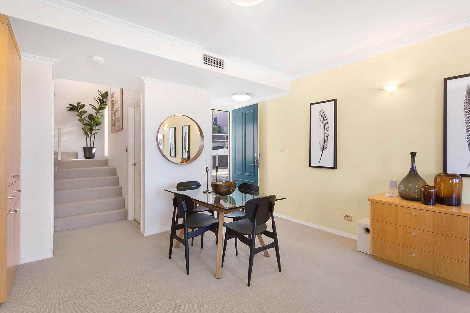 Photo #7: 26 Reynolds Avenue, Balmain - Sold by Coopers Agency