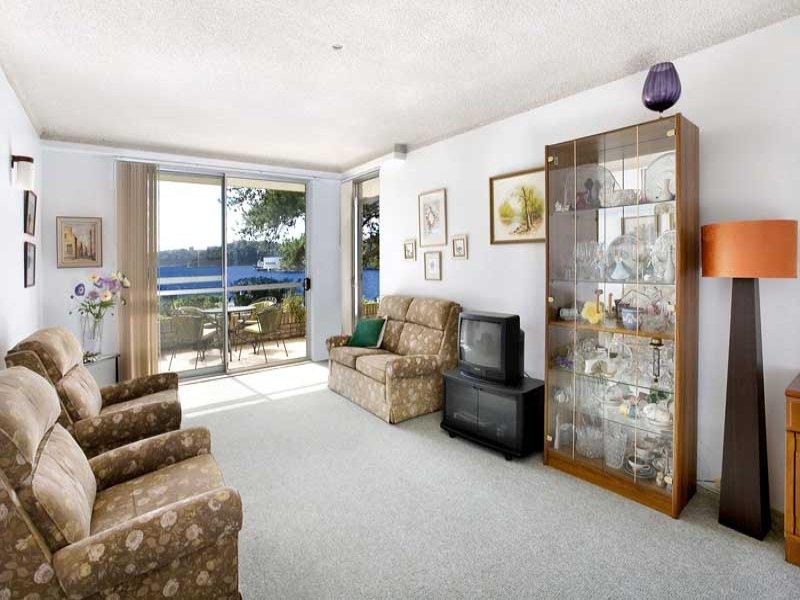 Photo #2: 8/8 Lookes Avenue, Balmain East - Sold by Coopers Agency