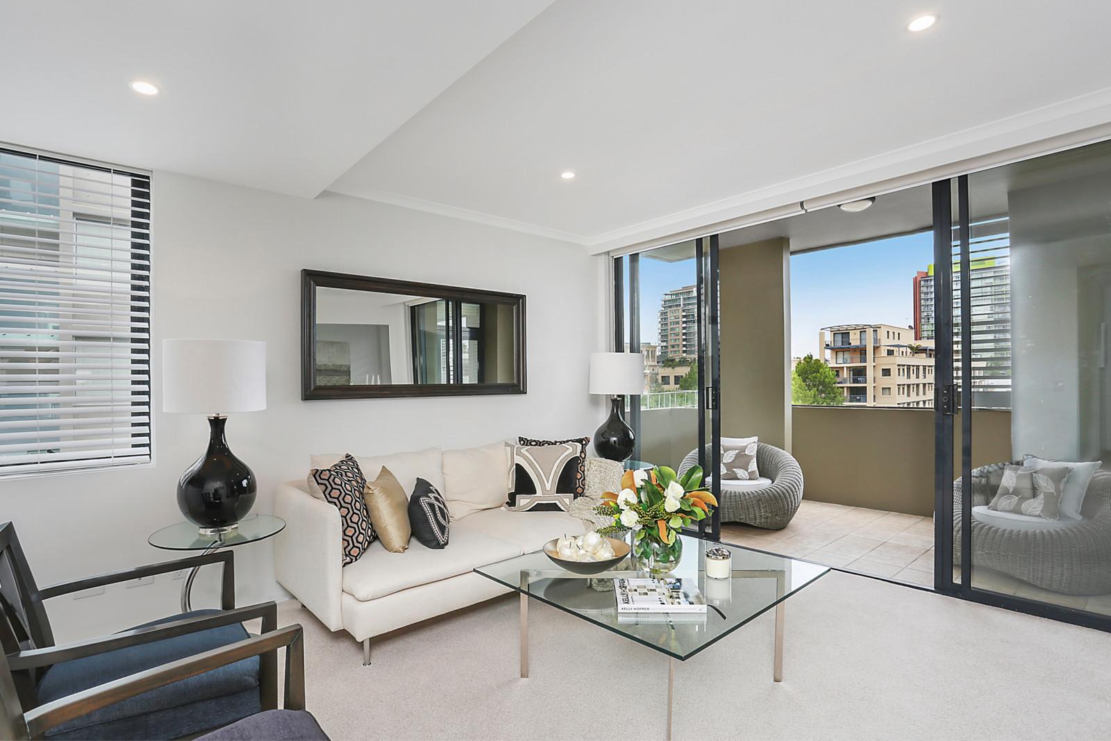 Photo #1: 7/6 Cross Street, Pyrmont - Sold by Coopers Agency