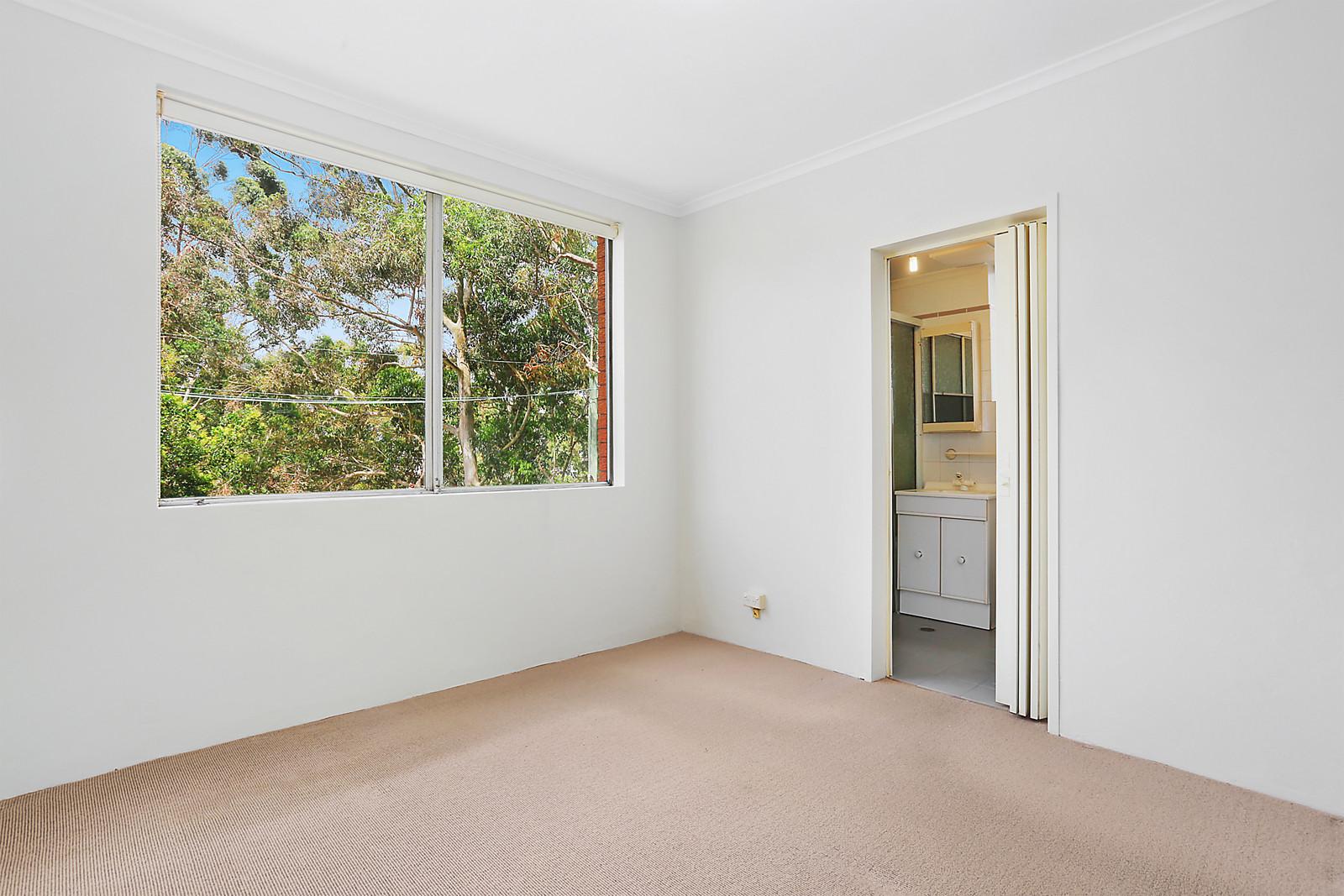 Photo #3: 2/16 Vincent Street, Balmain - Sold by Coopers Agency