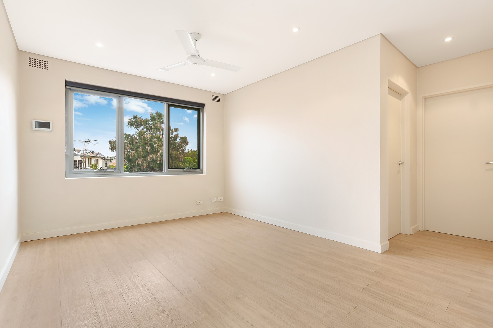 Photo #5: 2/31-33 Maida Street, Lilyfield - Leased by Coopers Agency