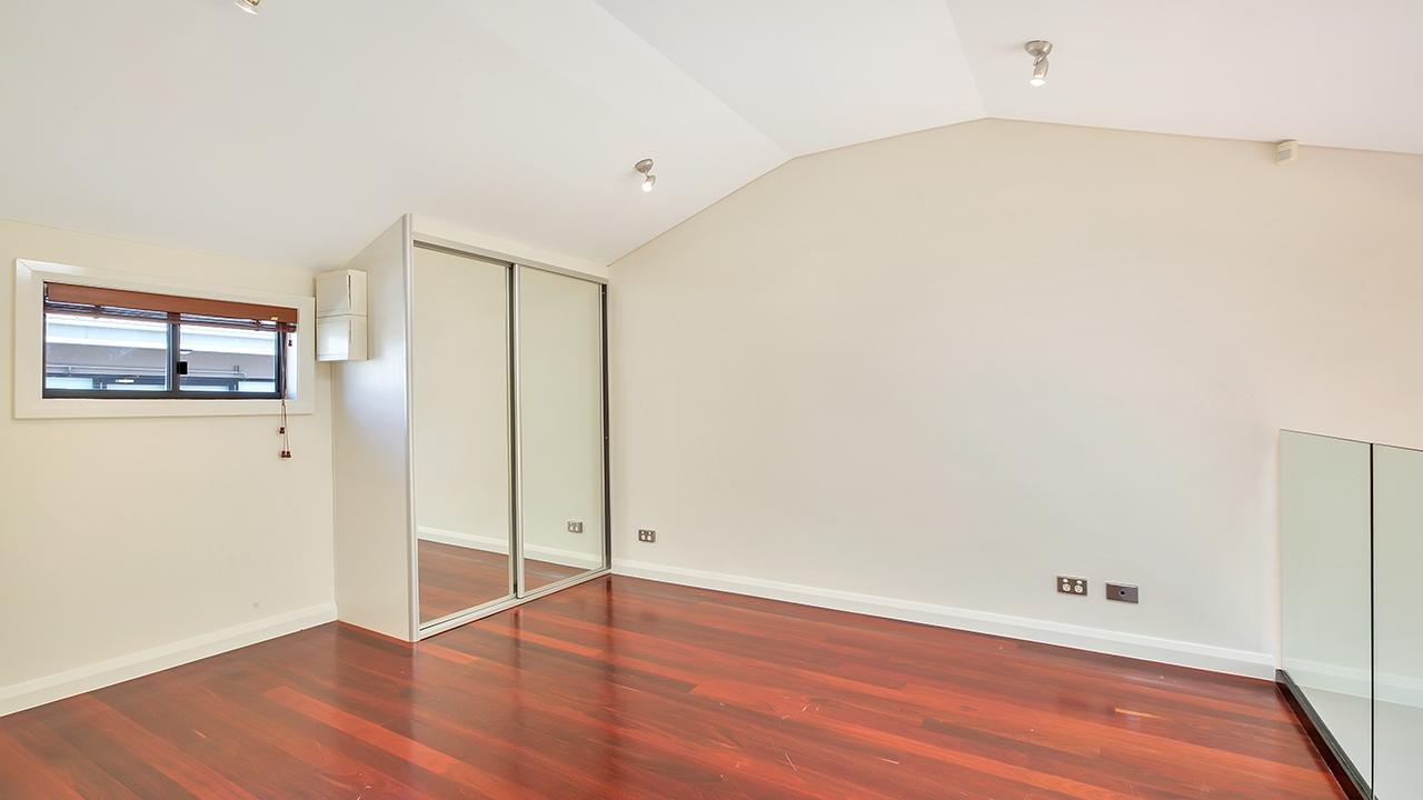 Photo #5: 15/11-23 Hay Street, Leichhardt - Leased by Coopers Agency