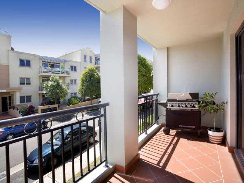 Photo #4: 102/24 Warayama Place, Rozelle - Sold by Coopers Agency