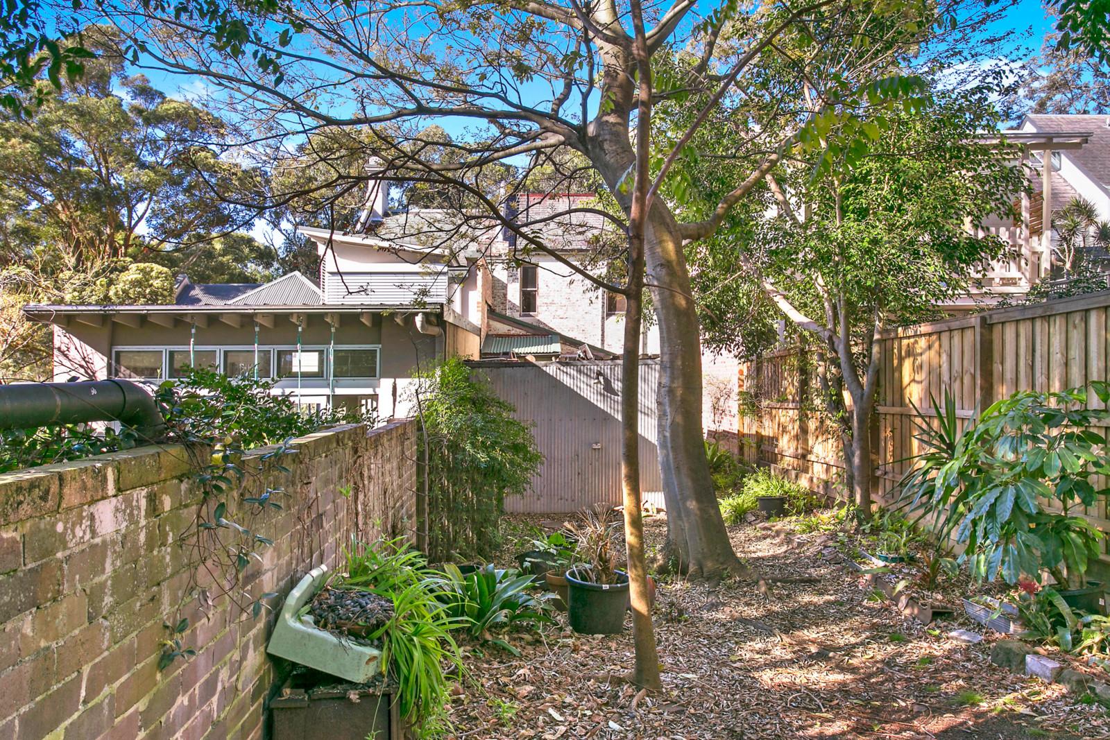 Photo #4: 8 Duke Street, Balmain East - Sold by Coopers Agency