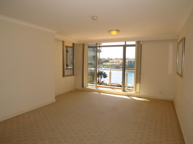 Photo #4: 703/3 Cary Street, Drummoyne - Leased by Coopers Agency