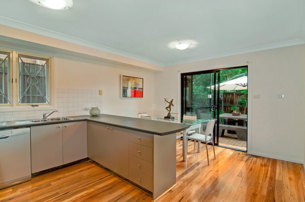 Photo #7: 1/130 William Street, Leichhardt - Sold by Coopers Agency