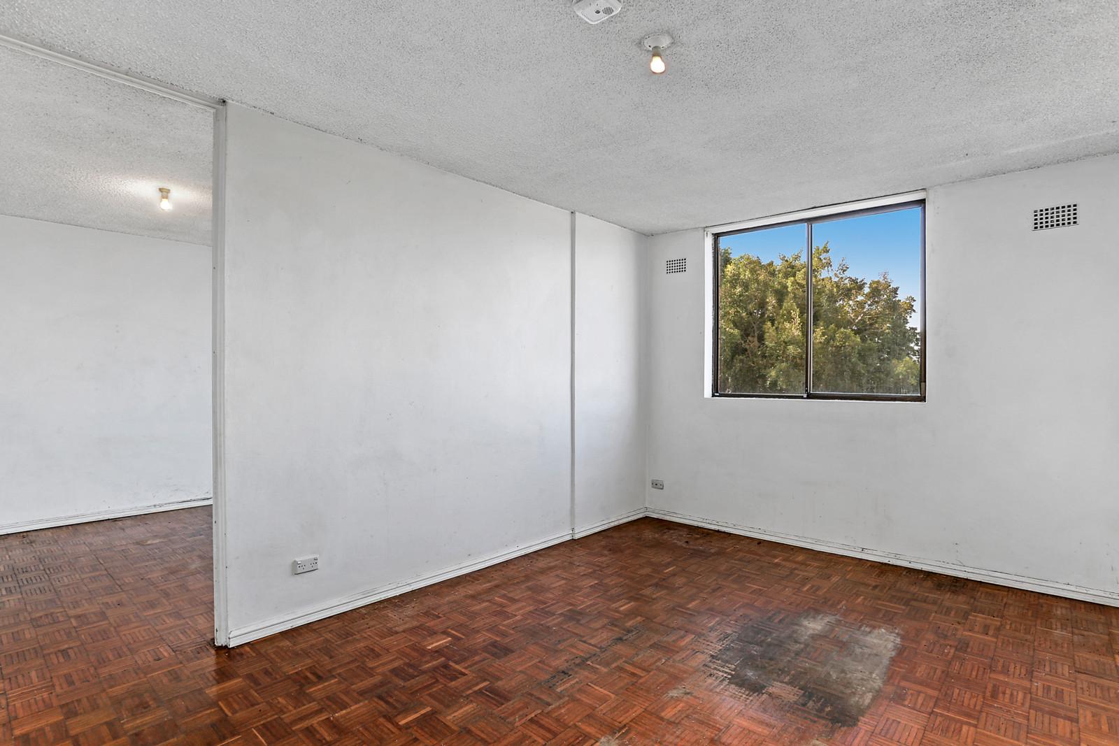 Photo #4: 1/3 Hornsey Street, Rozelle - Sold by Coopers Agency