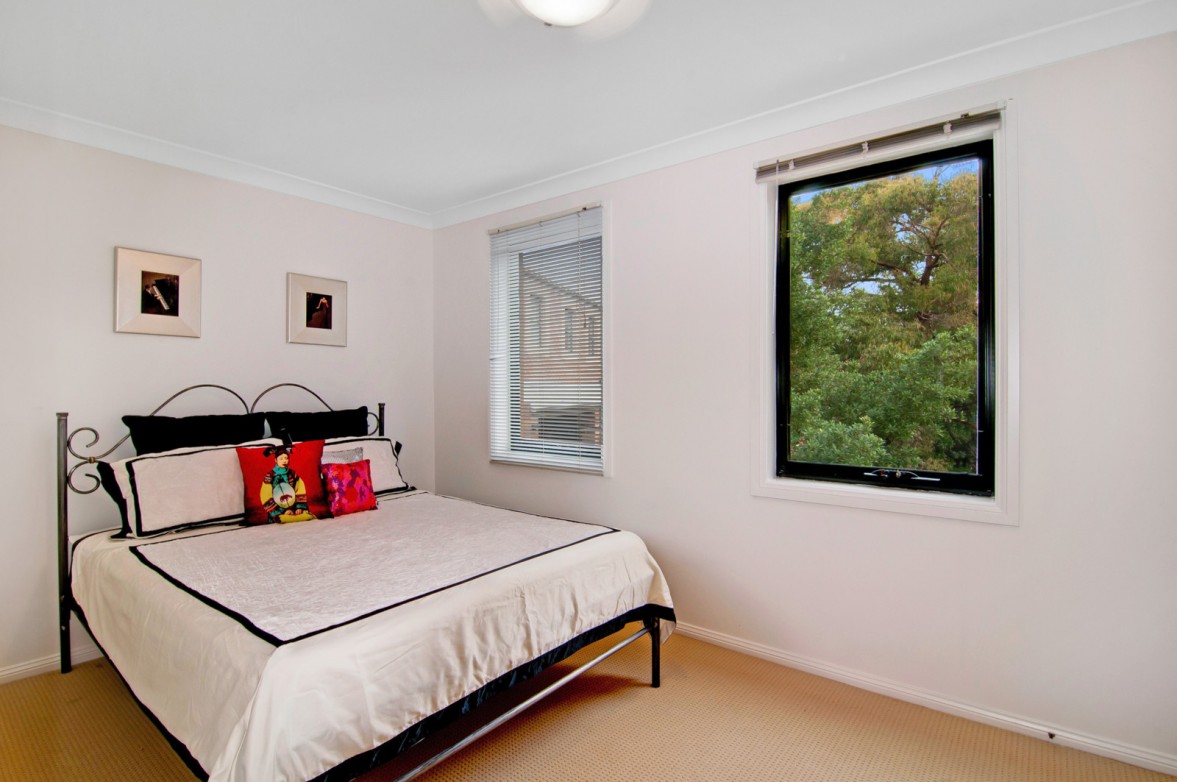 Photo #6: 1/130 William Street, Leichhardt - Sold by Coopers Agency