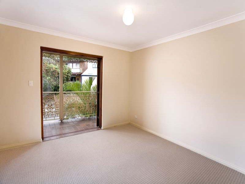 Photo #3: 1/40 Beattie Street, Balmain - Sold by Coopers Agency