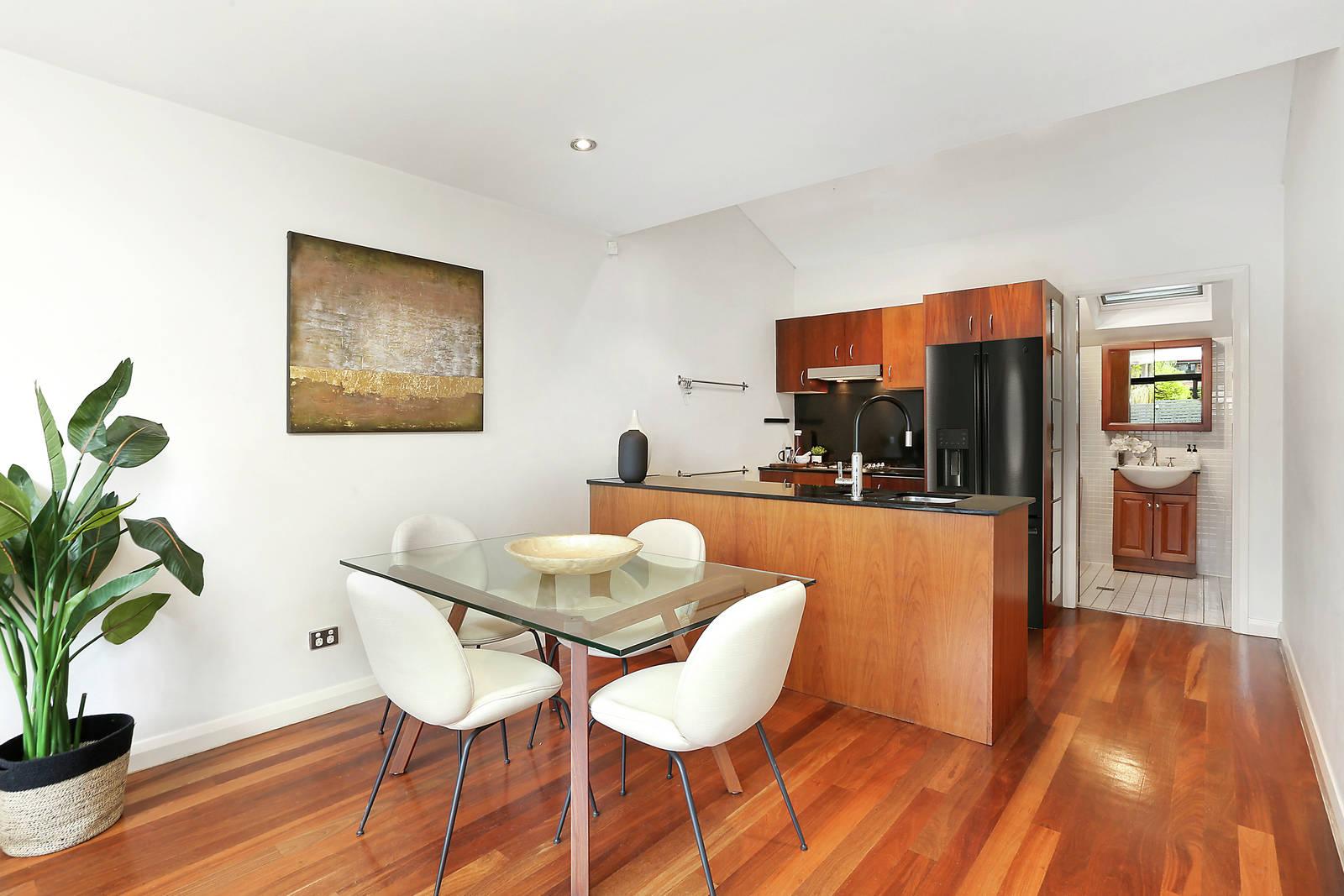 Photo #4: 14/11-23 Hay Street, Leichhardt - Sold by Coopers Agency