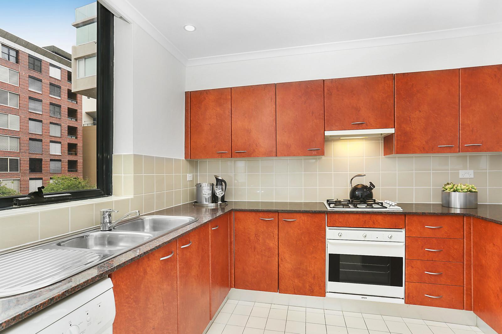 Photo #4: 7/6 Cross Street, Pyrmont - Sold by Coopers Agency