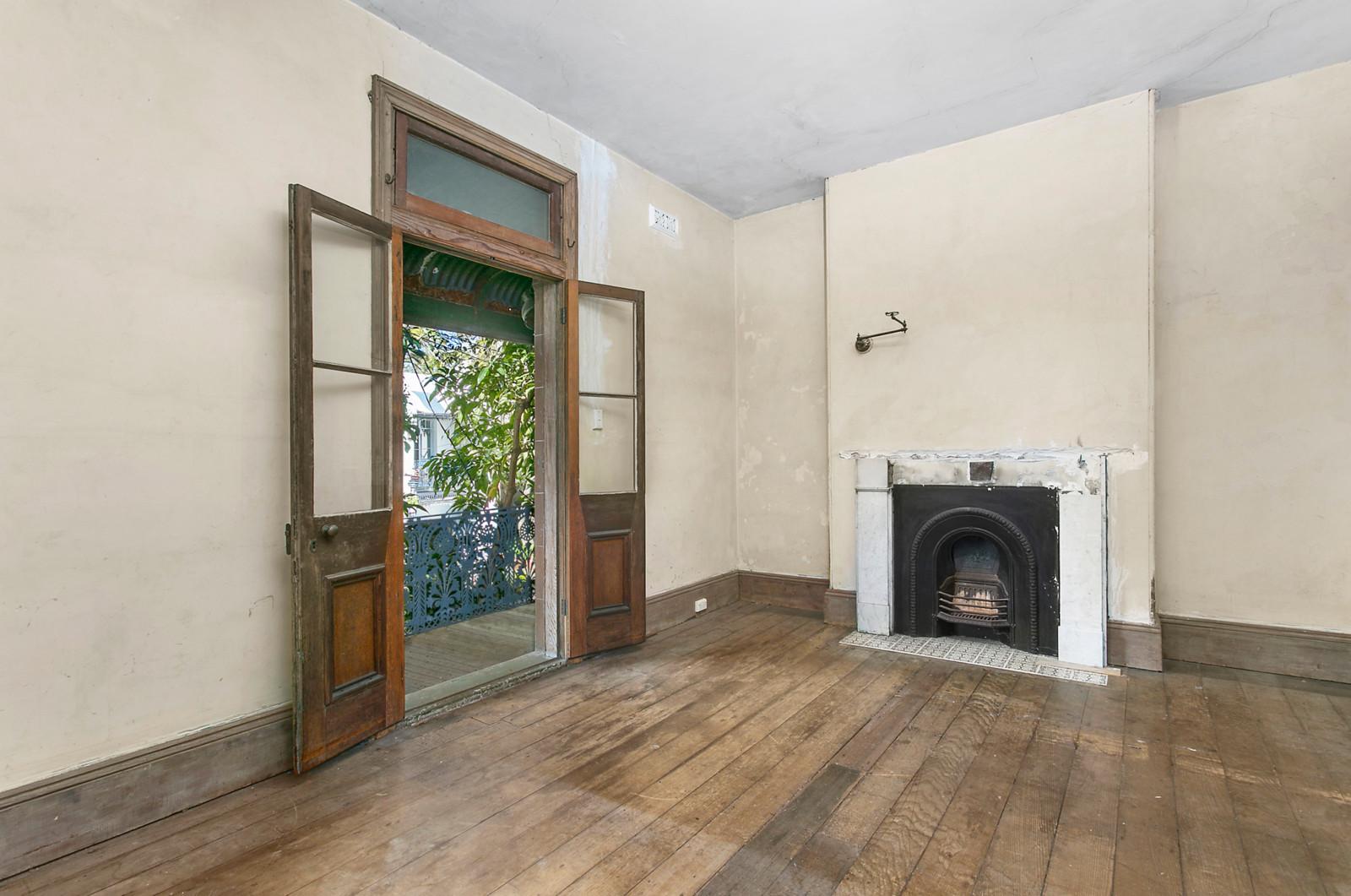 Photo #2: 8 Duke Street, Balmain East - Sold by Coopers Agency