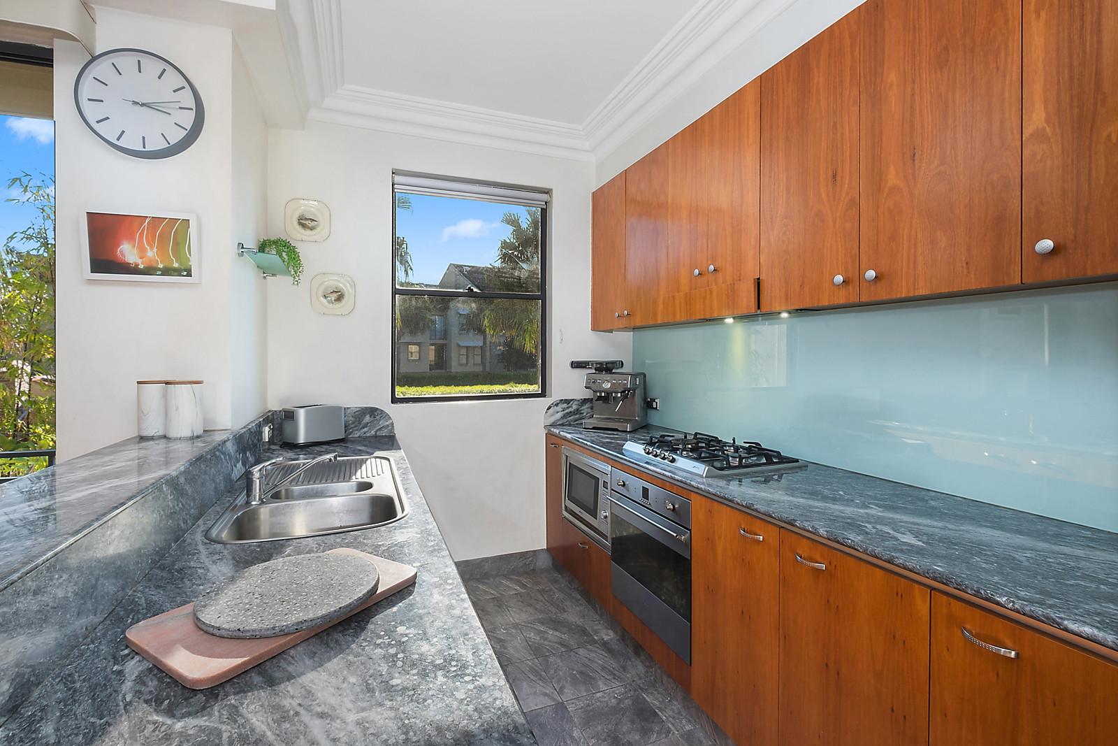 Photo #6: D3, 1 Buchanan Street, Balmain - Sold by Coopers Agency