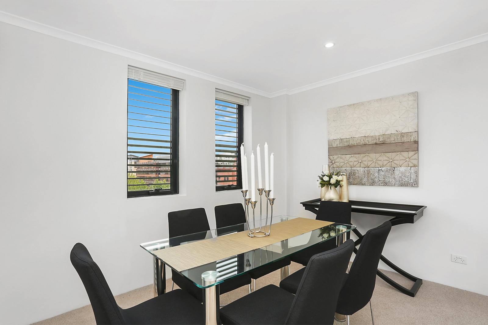 Photo #3: 7/6 Cross Street, Pyrmont - Sold by Coopers Agency