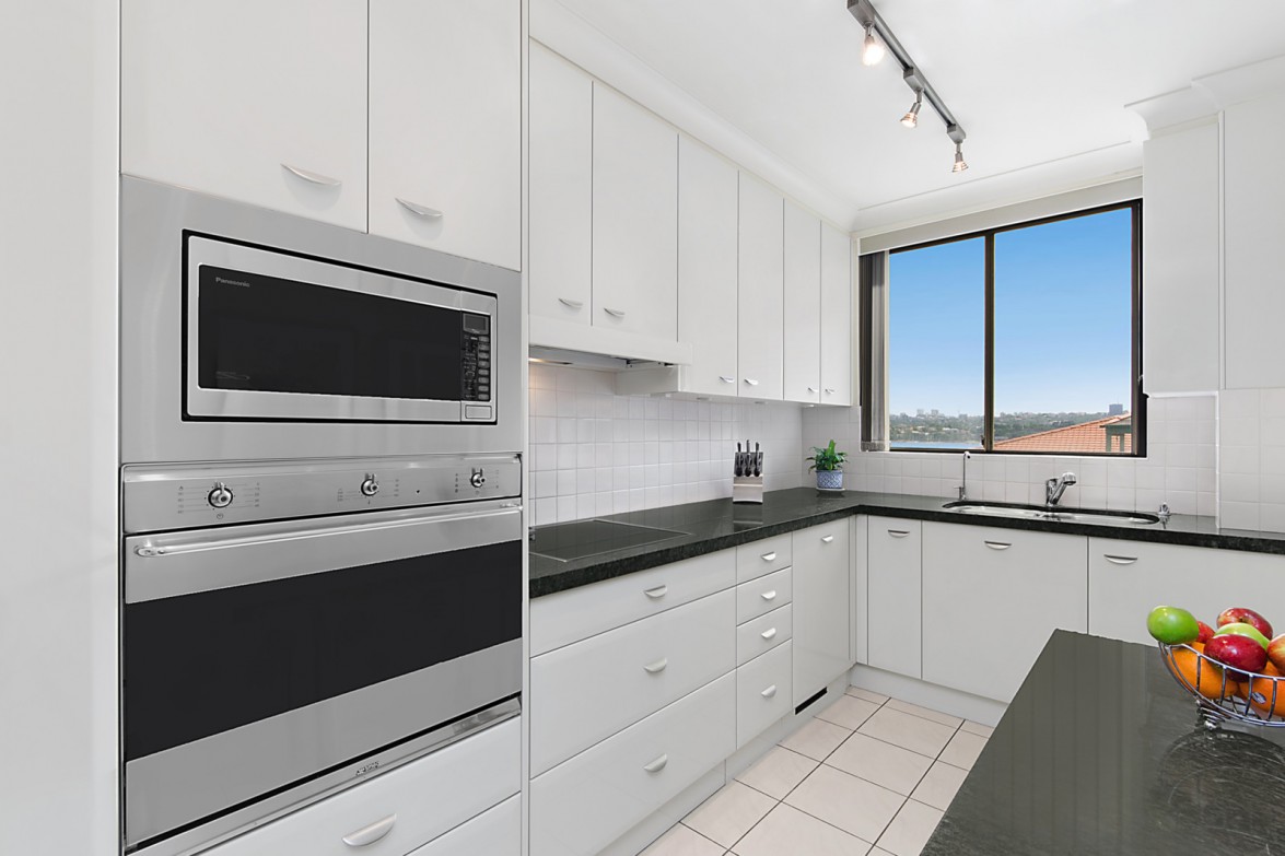 Photo #6: 28/10 Gow Street, Balmain - Sold by Coopers Agency