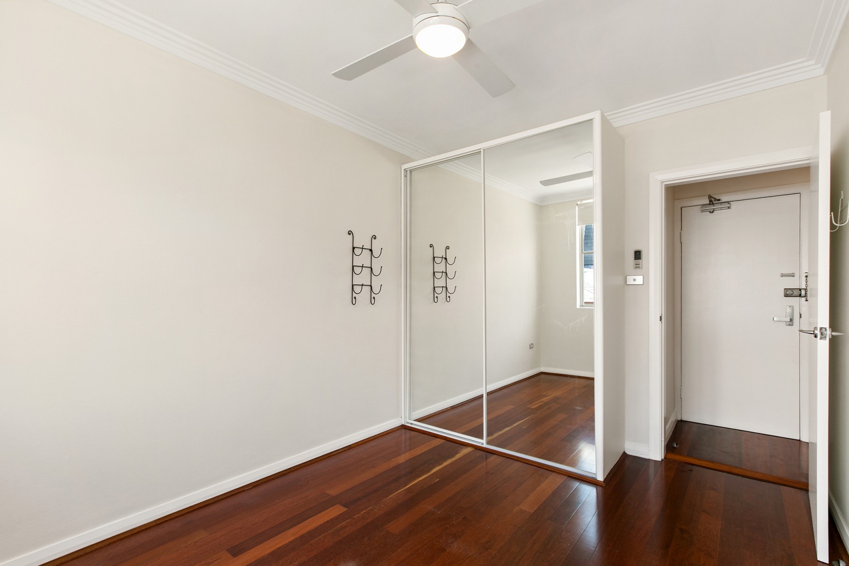 Photo #4: 3/24A Pearson Street, Balmain East - Leased by Coopers Agency