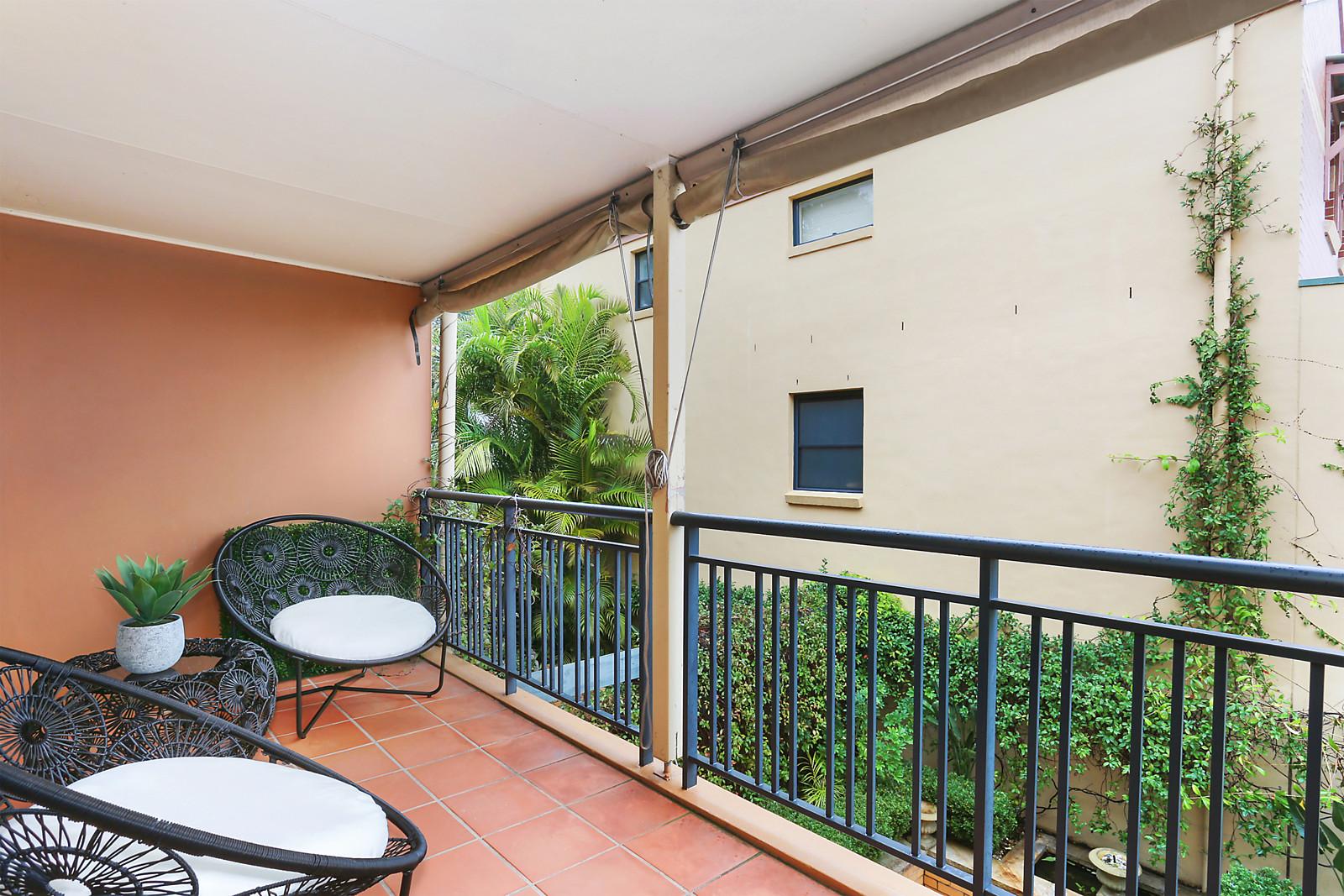 Photo #6: 94/8 Water Street, Birchgrove - Sold by Coopers Agency