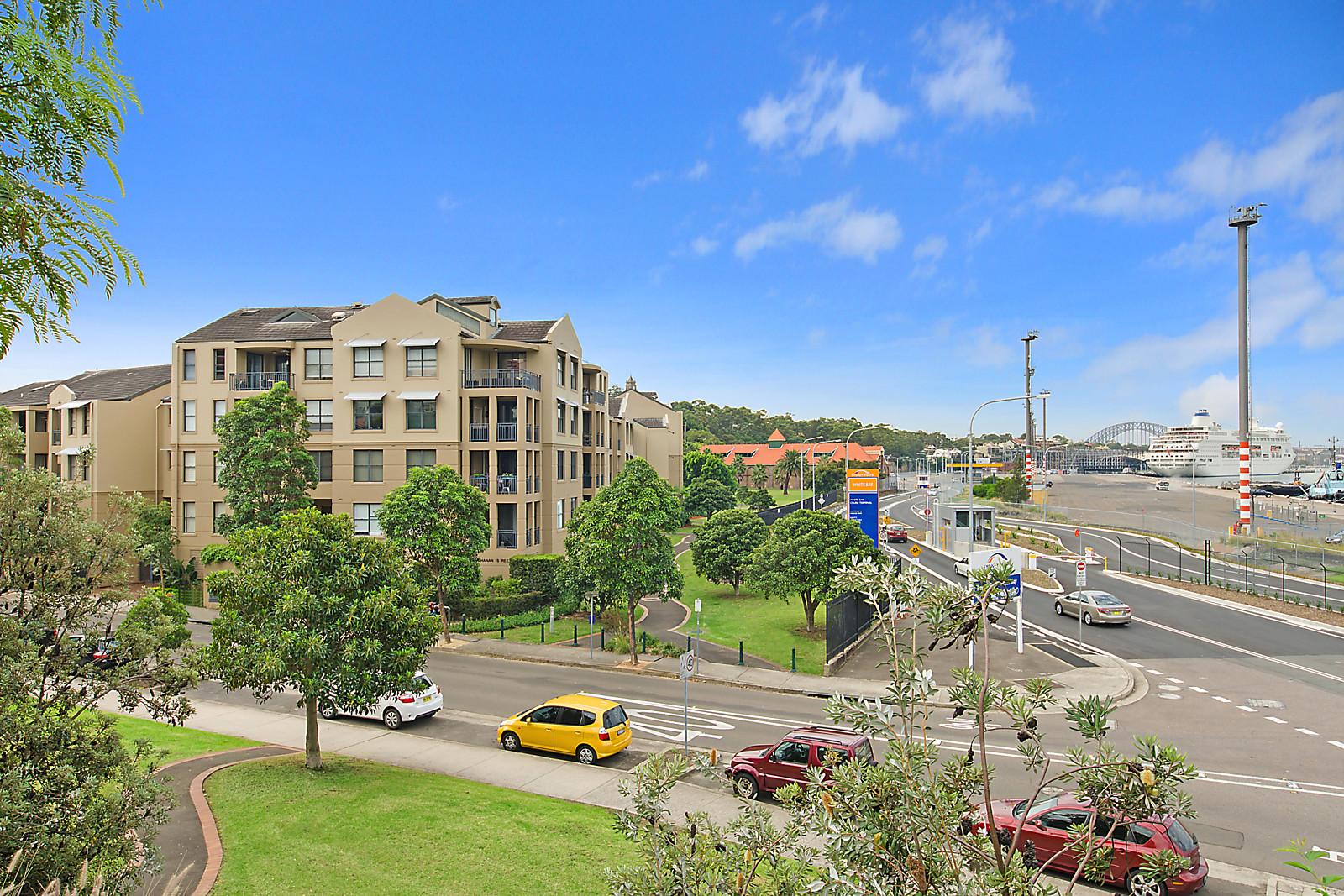 Photo #7: C2, 1 Buchanan Street, Balmain - Sold by Coopers Agency