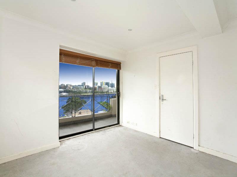 Photo #3: 11/24A Pearson Street, Balmain East - Sold by Coopers Agency