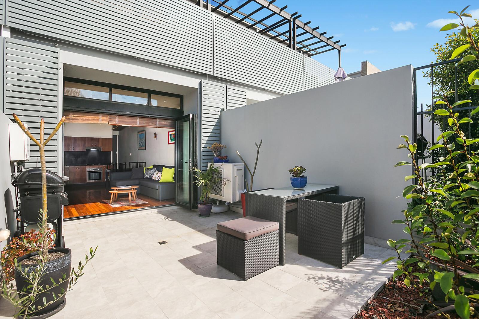 Photo #3: 3/11-23 Hay Street, Leichhardt - Sold by Coopers Agency