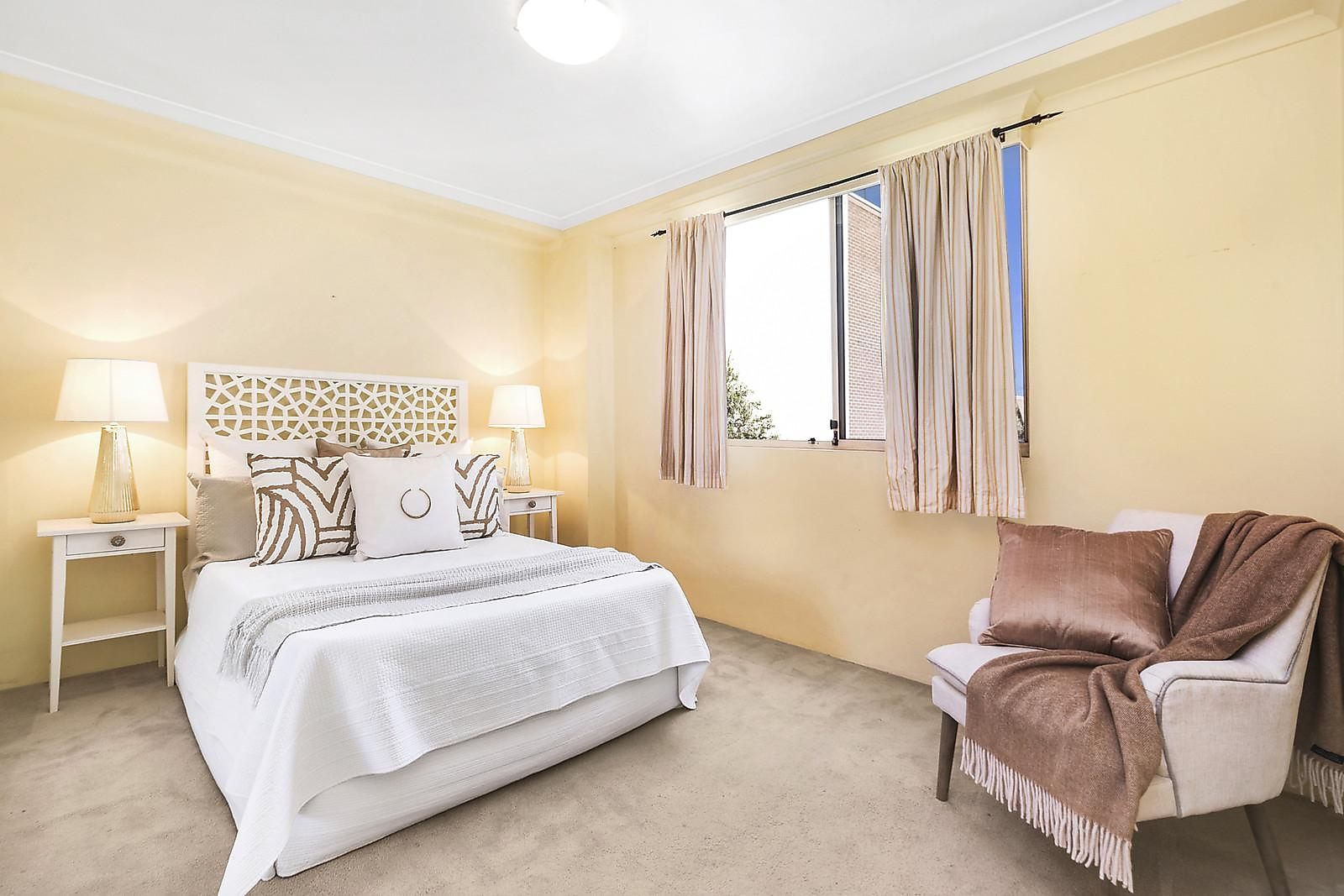 15/2 Rosebery Place, Balmain Sold by Coopers Agency - image 1