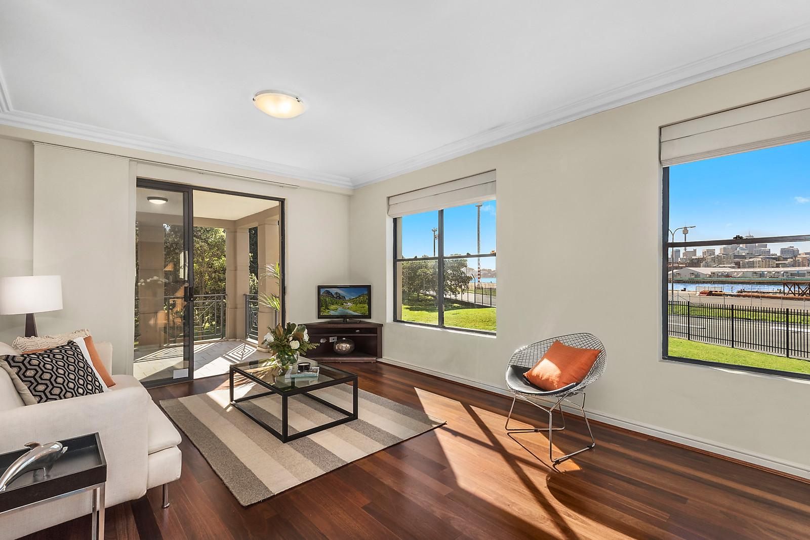 D7/1 Buchanan Street, Balmain Sold by Coopers Agency - image 1