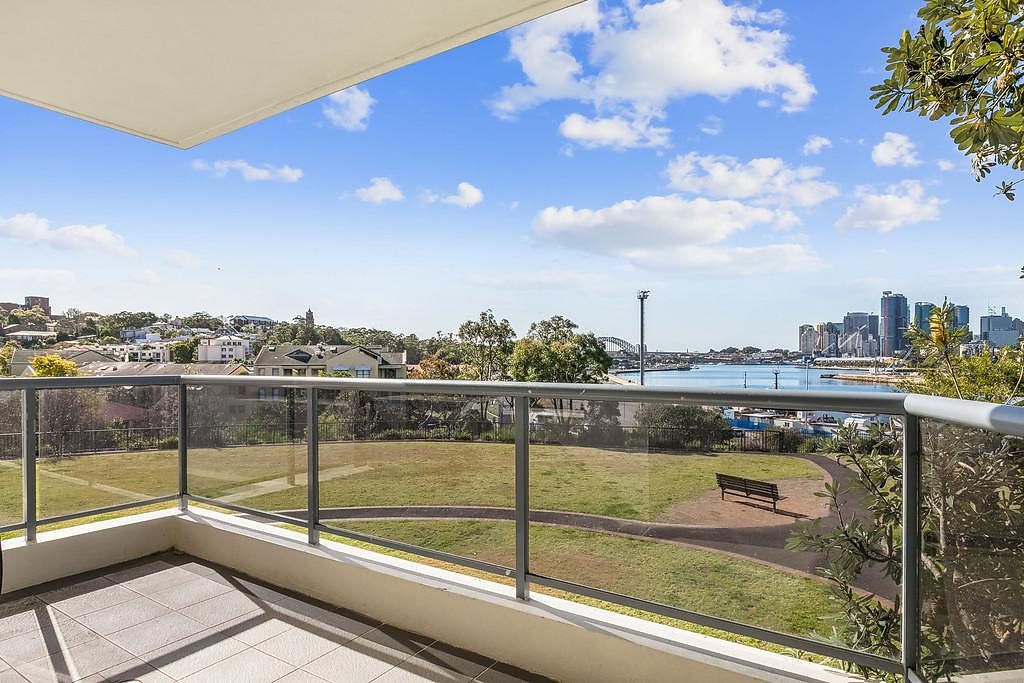 27/1 Batty Street, Balmain Leased by Coopers Agency - image 1