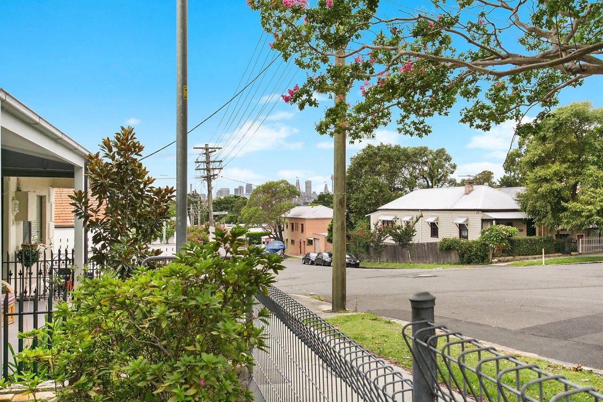 76 O'Neill Street, Lilyfield Sold by Coopers Agency - image 1