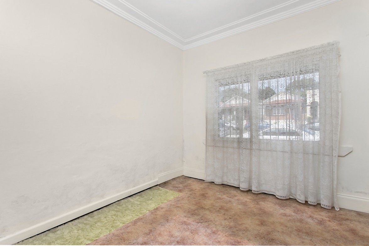 79 Marlborough Street, Leichhardt Sold by Coopers Agency - image 1