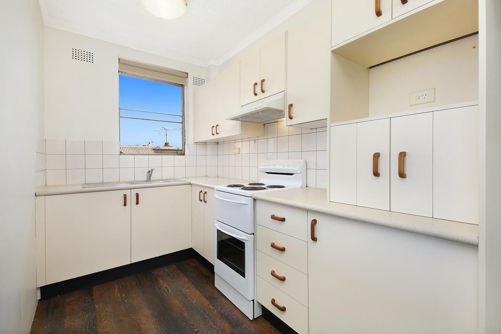 12/53 Smith Street, Balmain Leased by Coopers Agency - image 1