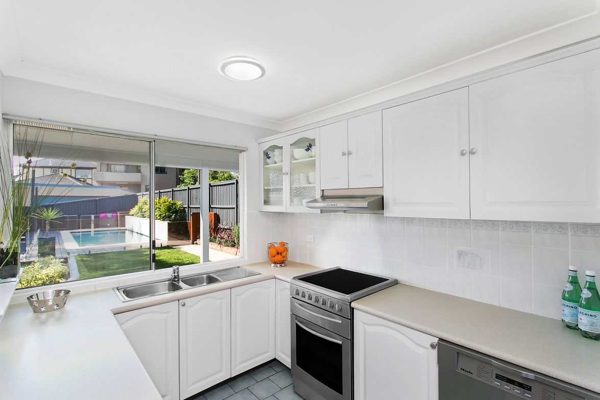 6 Hampden Road, Russell Lea Sold by Coopers Agency - image 1